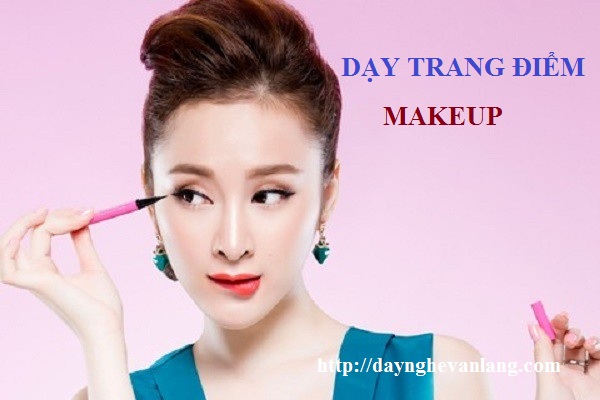 Dạy học trang điểm makeup chuyên nghiệp tại Hà Nội 01
